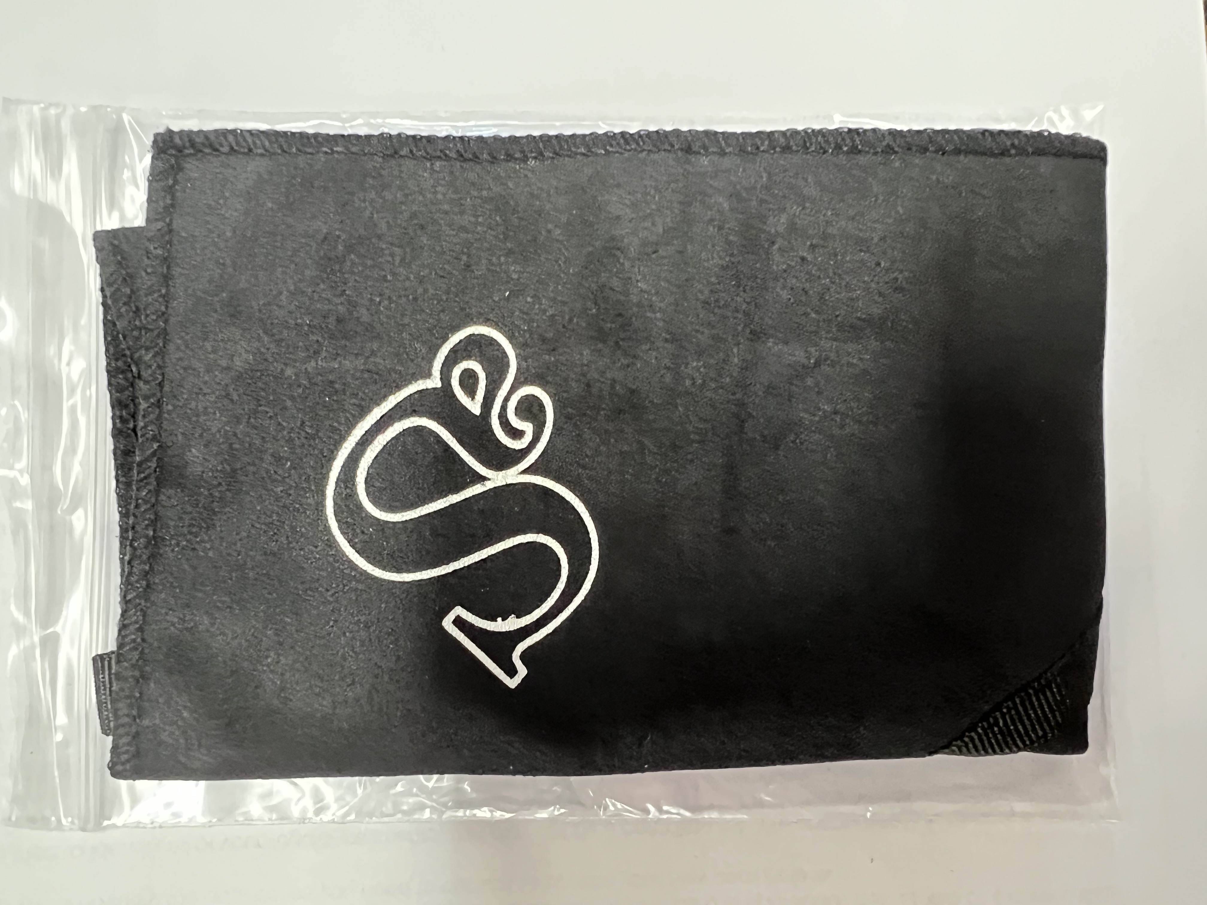 UBL-493353, aS CLARINET PULL-THROUGH/SWAB, MICROFIBRE CLOTH, BLUE