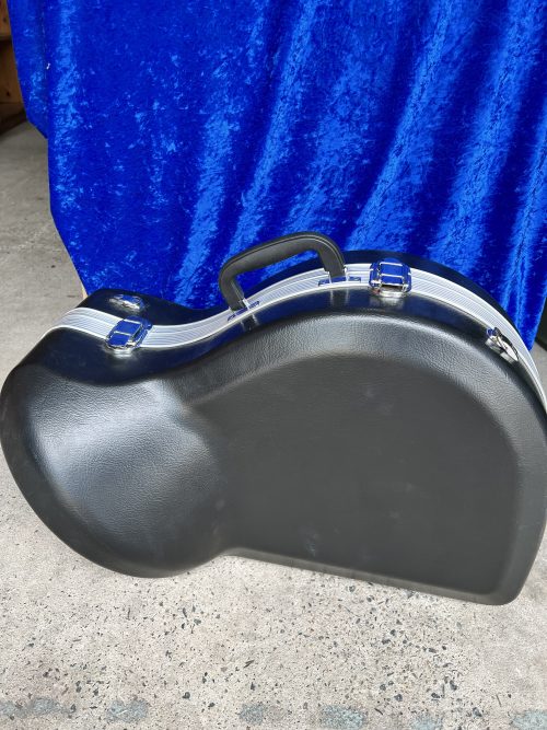 WI-681037, WISEMANN FRENCH HORN HARDCASE/FIXED BELL, ABS HARDSHELL, VELVET LINING, WITH 1 HANDLE & LATCHES